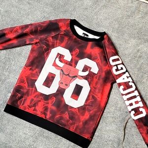 Chicago Bulls sweater size youth large